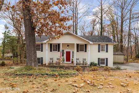 1037 W Outer Dr Oak Ridge, TN 37830