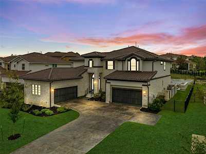 105 Barbuda DR Lakeway, TX 78734