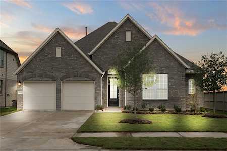4202 Valley Glen Ln League City, TX 77573