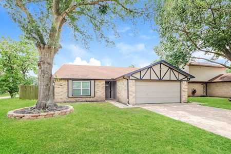18503 Lippizaner Dr Cypress, TX 77433