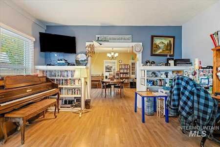 308 S Banner Street Nampa, ID 83686