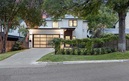2111 Peach Tree ST Austin, TX 78704