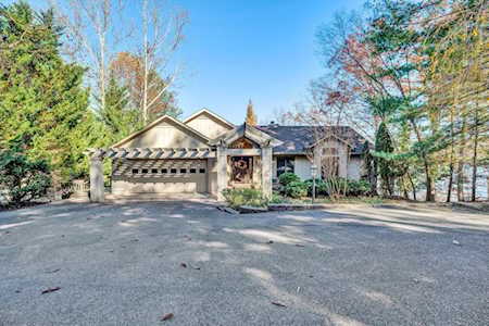 2160 Capewood Huddleston, VA 24104