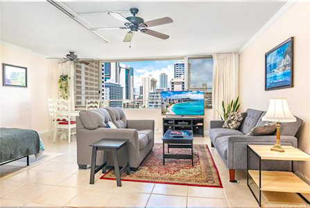 435 Seaside Avenue #1006 Honolulu, HI 96815