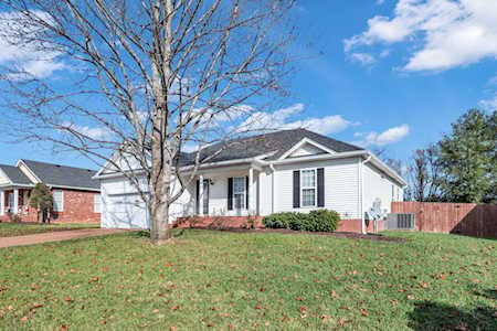 160 Putter Point Dr Gallatin, TN 37066