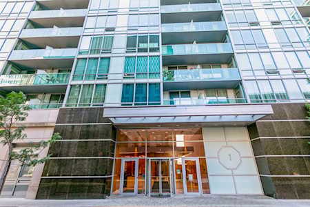 1 Shore Lane #907 Jersey City, NJ 07310