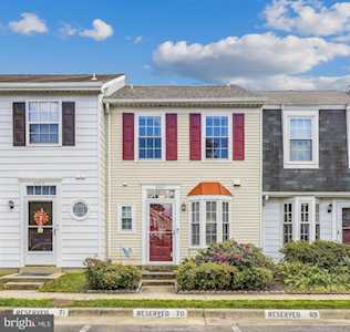 8527 Southlawn Ct Alexandria, VA 22309