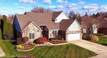 20623 Breezeway Dr Macomb Twp, MI 48044