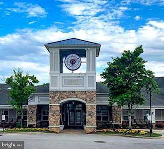 12916 Fox Bow Dr #204 Upper Marlboro, MD 20774