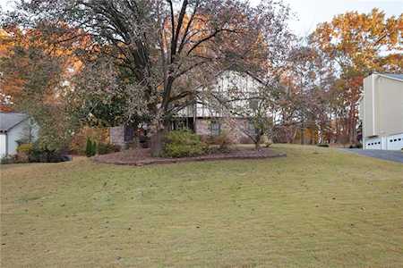 5050 Kings Wood Drive NE Roswell, GA 30075