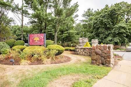 221 Oak Street #10-33 Brockton, MA 02301