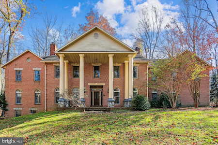 6600 Isle of Skye Dr Highland, MD 20777