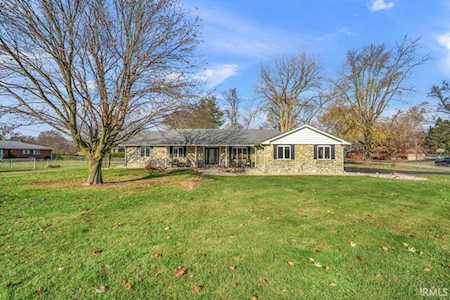 585 N LAKEVIEW Court Greentown, IN 46936