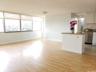 1060 Kamehameha Highway #2003B Pearl City, HI 96782
