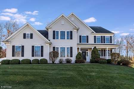 11 Northridge Ct Washington Twp., NJ 07853
