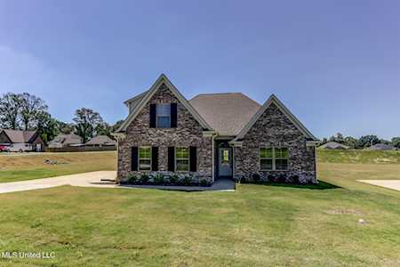 5815 SE Sara Ann Dr Horn Lake, MS 38637