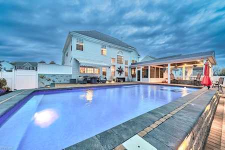2553 Kentucky Derby Dr Virginia Beach, VA 23456