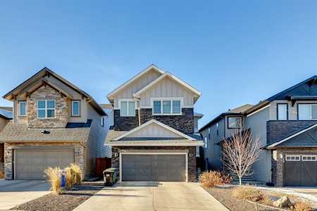 23 Nolancrest Manor NW Calgary, AB T3R0V7