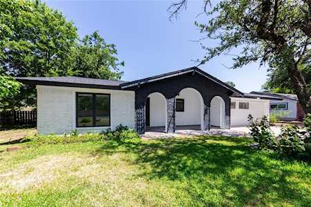 9408 Eddystone ST Austin, TX 78729