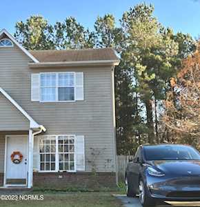 962 W Pueblo Dr Jacksonville, NC 28546
