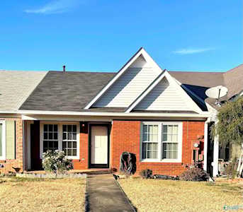 308 SW Woodridge Drive Decatur, AL 35601
