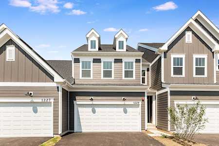1306 Josiah Rd Naperville, IL 60563