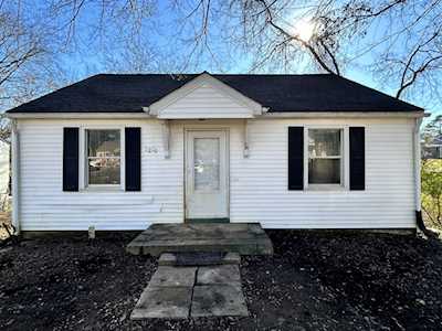 1210 Daniel St Clarksville, TN 37040