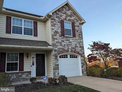 21 Indiana Circle Lemoyne, PA 17043
