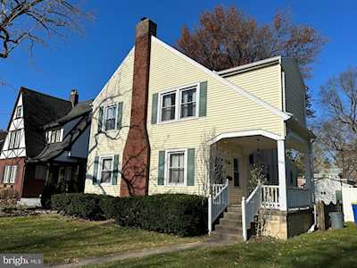 2312 Chestnut St Camp Hill, PA 17011