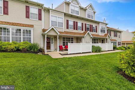 4706 Aberdeen Ln Blackwood, NJ 08012