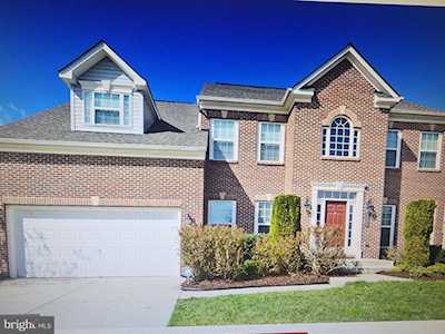9707 Risen Star Dr Upper Marlboro, MD 20772