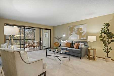 7250 Lewis Ridge Parkway #213 Edina, MN 55439