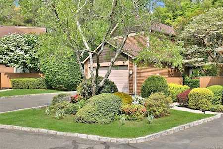 24 Indian Hill Rd #24 New Rochelle, NY 10804