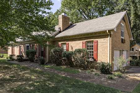 207 Connie Dr Hendersonville, TN 37075