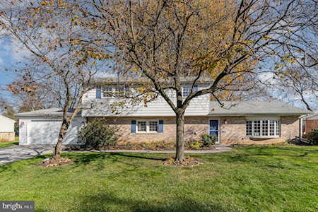 417 Orchard Ln Mechanicsburg, PA 17055