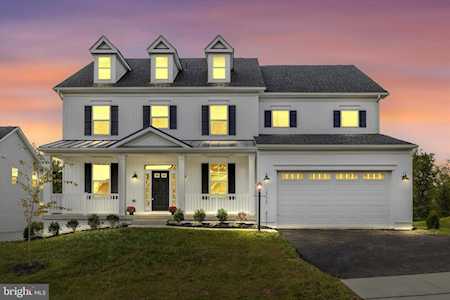 10227 Meadowridge Dr Myersville, MD 21773