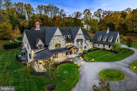 706 Hillview Rd Malvern, PA 19355