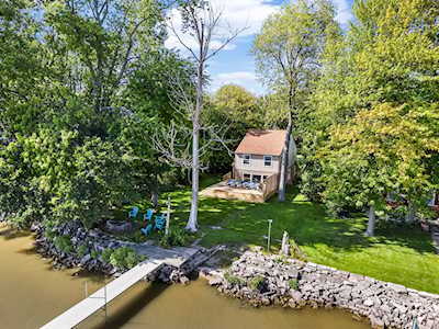 W7167 Firelane 2 Menasha, Village of Harrison, WI 54952