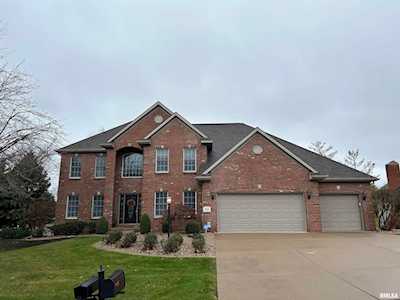 4018 W Tangleoaks Ct Peoria, IL 61615