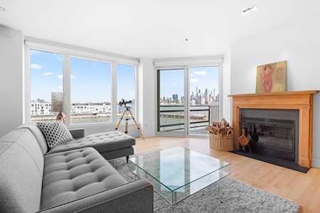 600 Harbor Blvd #1045 Weehawken, NJ 07086