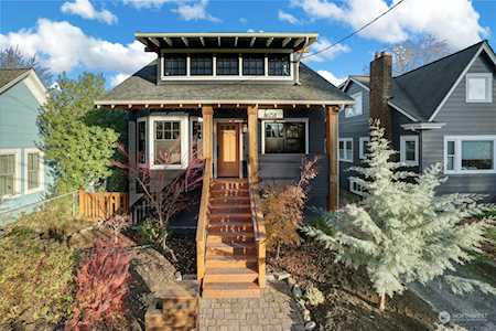 6754 23rd Ave NW Seattle, WA 98117