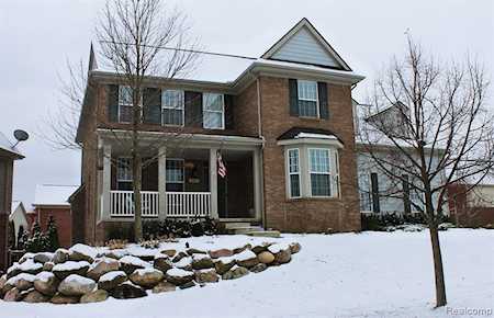 483 Prospect Hill St Canton Twp, MI 48188