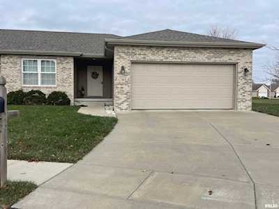 2919 Meadowbrook Rd Springfield, IL 62711