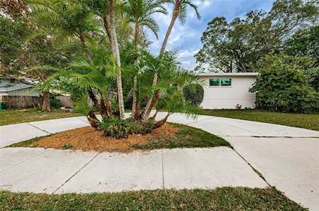 602 8th St Palm Harbor, FL 34683