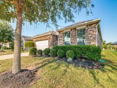 222 Cattle Ranch Dr Richmond, TX 77469