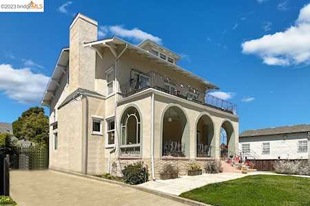 435 Vernon St Oakland, CA 94610