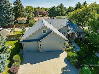 80 S Falcon Pl Nampa, ID 83651