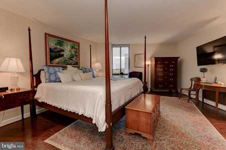 6800 Fleetwood Rd #812 Mclean, VA 22101