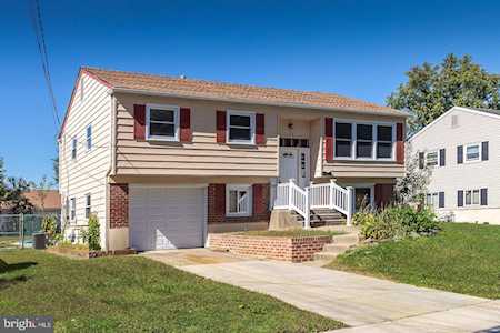 298 Justice Dr Carneys Point, NJ 08069