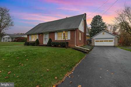 914 S Mountain Rd Dillsburg, PA 17019